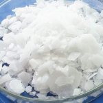 Каустическая сода в кристаллах